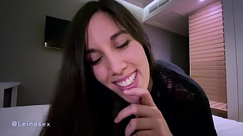 Ii suge pula fostului iubit sa il readuca inapoi la ea