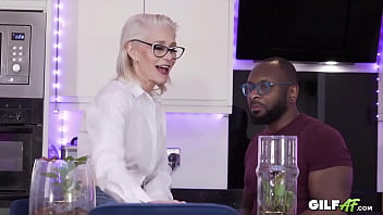 Poze cu fete goale cu floci