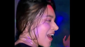 Vedete din rominia la pizda goala