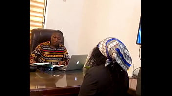 Sex cu o blonda violata de vecinul ei afemeiat